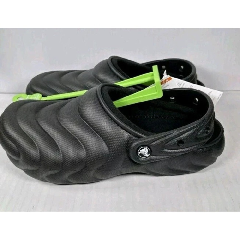 Crocs Classic Lined Overpuff Clogs Mens 8 Womens 10 Black Slip On Shoes Comfort